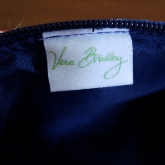 💙 VERA BRADLEY CASE - Picture 7 of 7